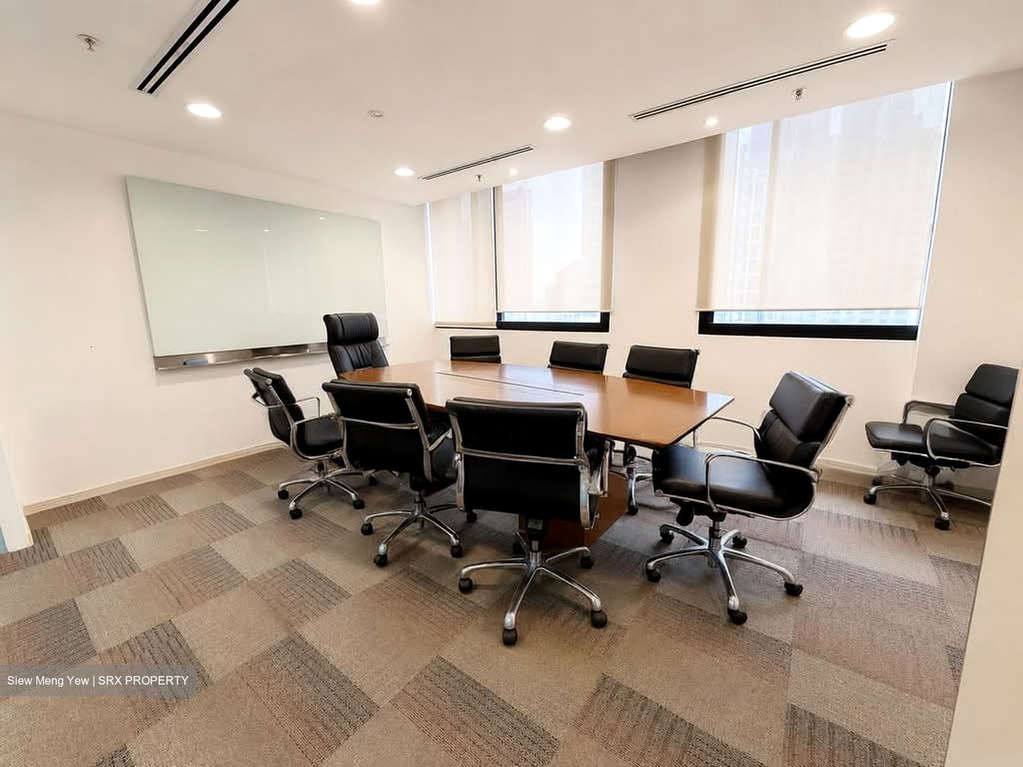 Cecil Court (D1), Office #598116451